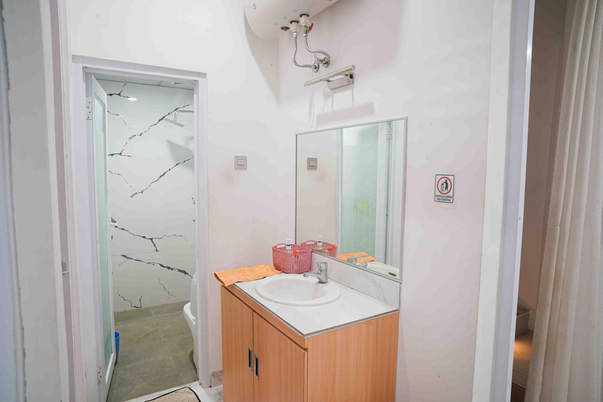 Schones Haus Private Pool & Netflix By Grorental 반둥 외부 사진